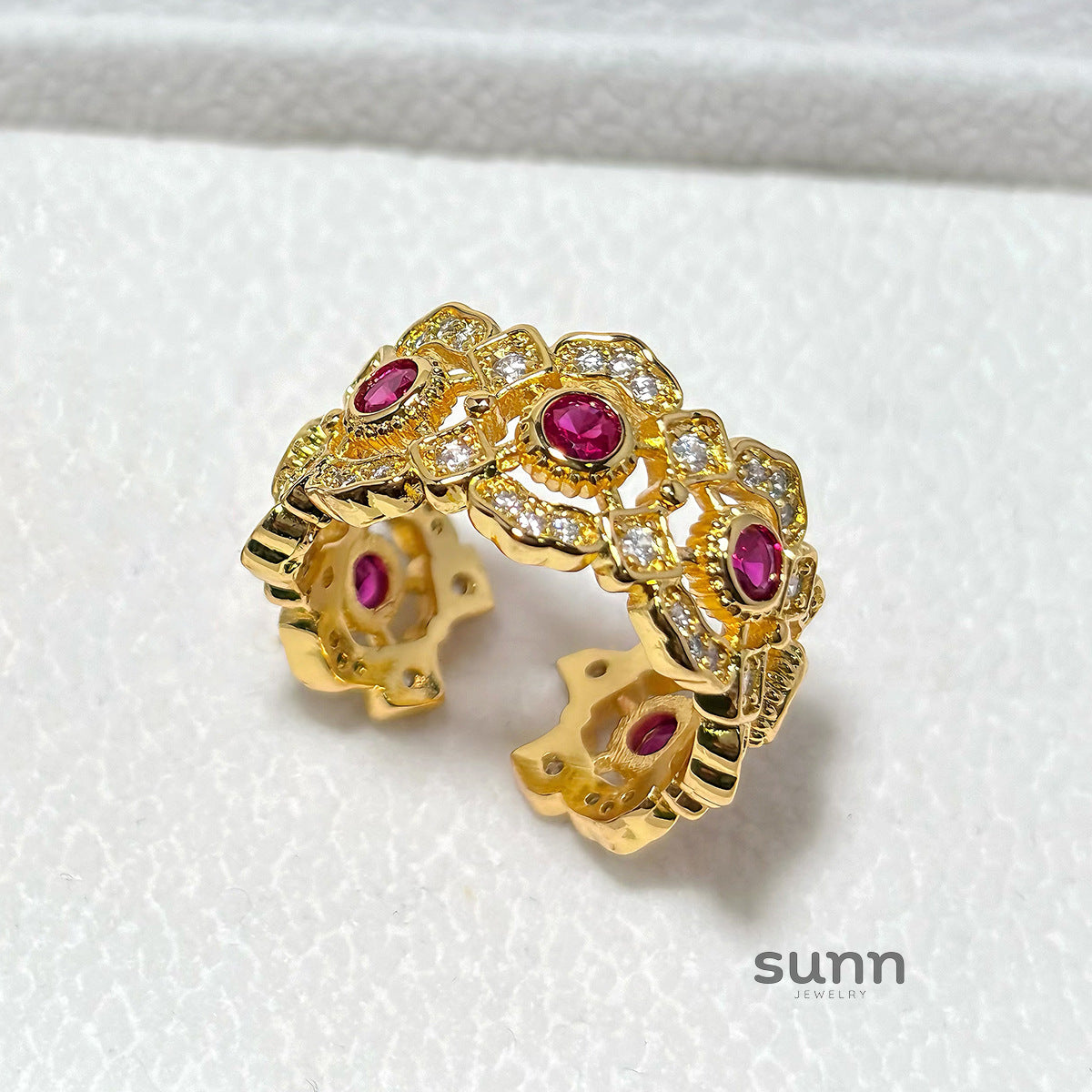 Eulalia Red Crystal Halo Ring [1XGONBMB]