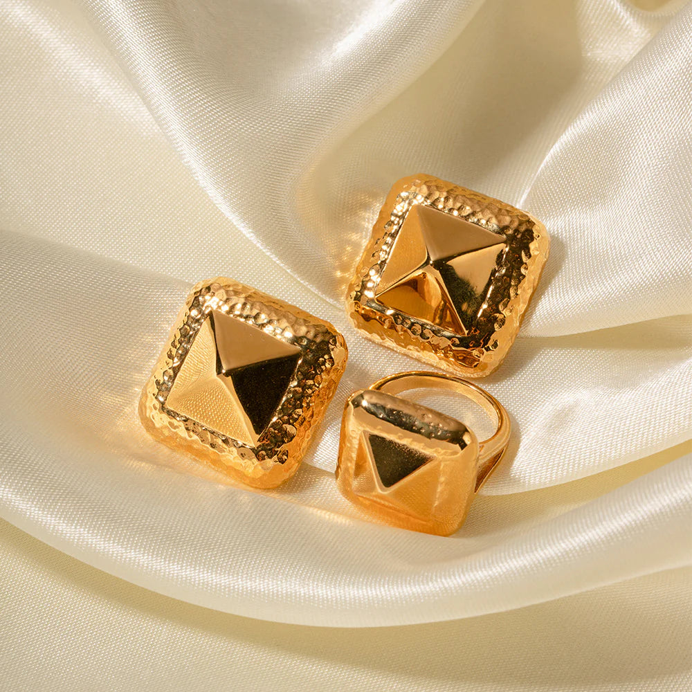 Evalina Rivet Accent Jewelry Set