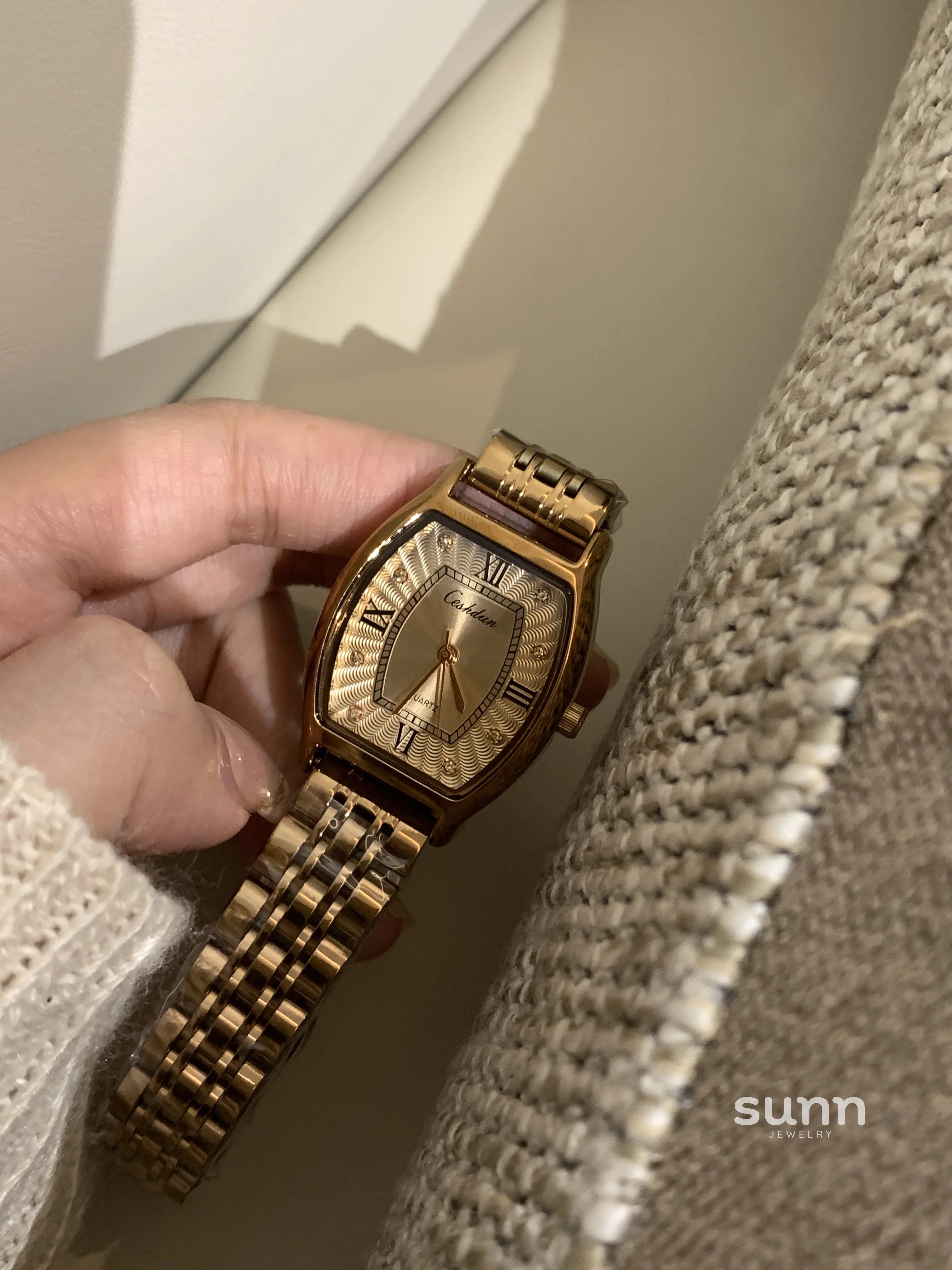 Evangeline Minimalist Square Watch