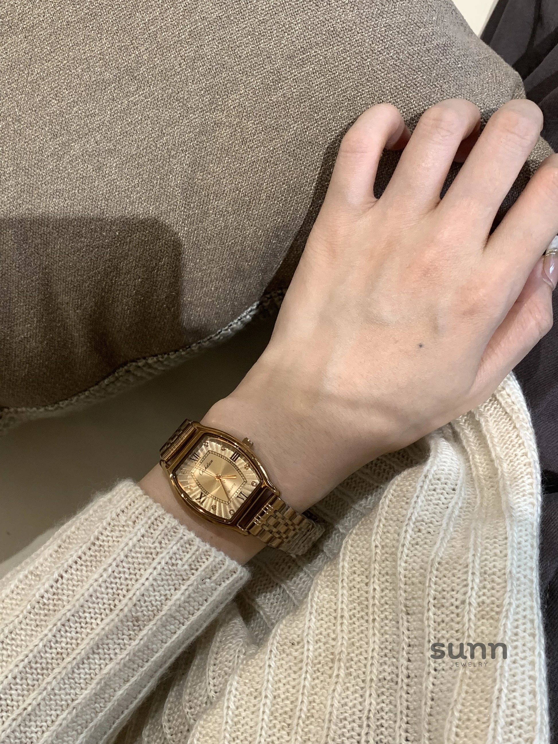 Evangeline Minimalist Square Watch