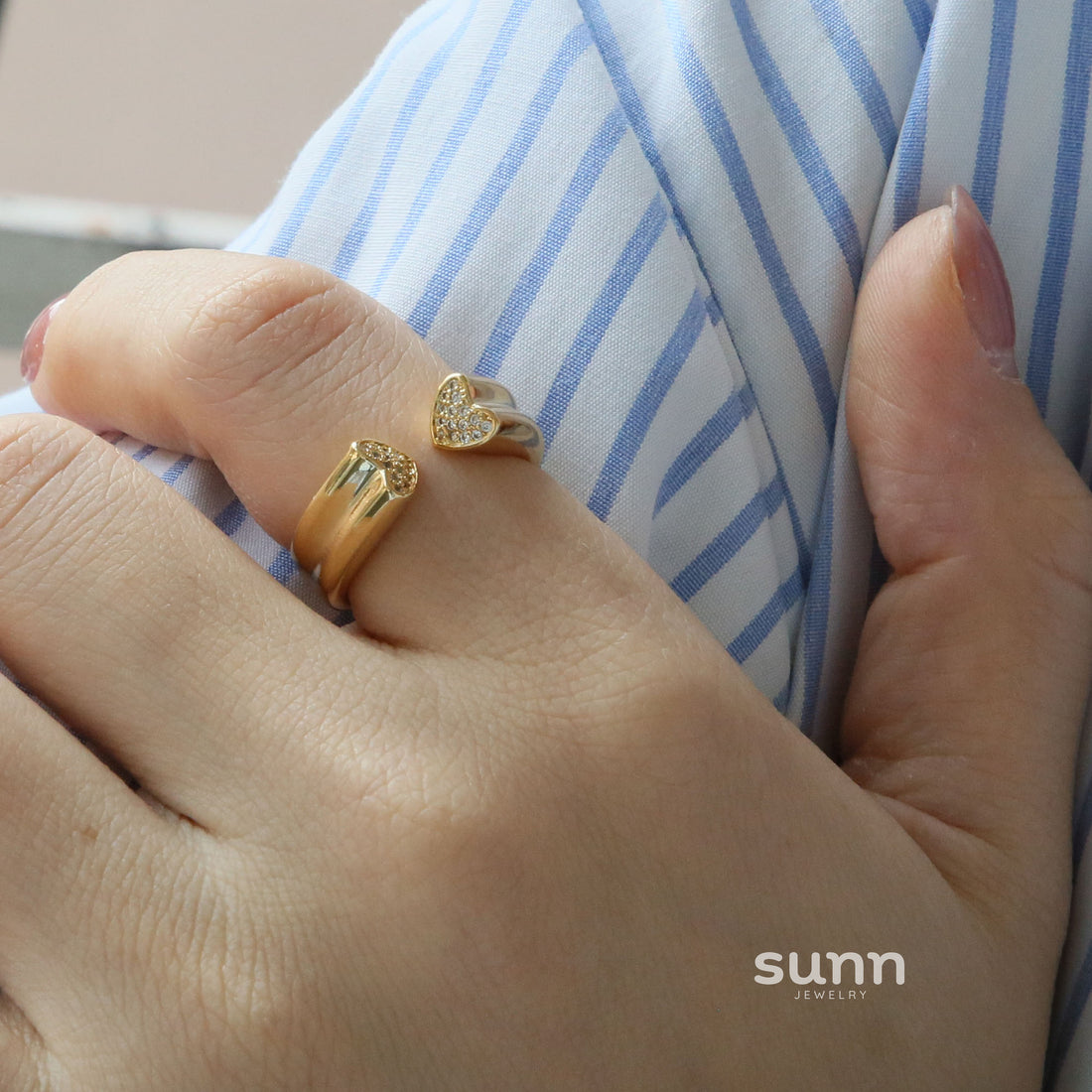 Evany Adjustable Heart Ring [T28TFE62]