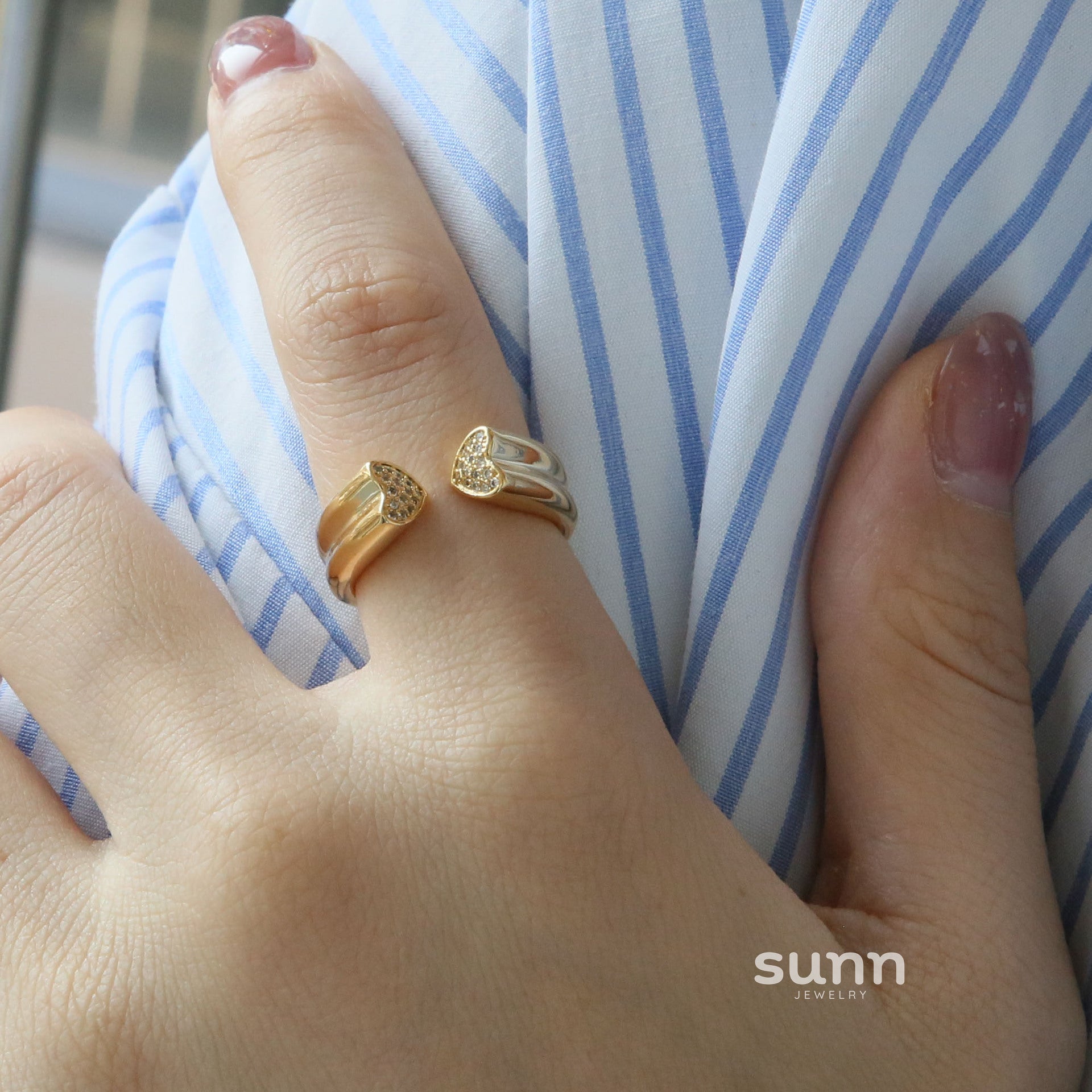 Evany Adjustable Heart Ring [SHX1GYQ6]