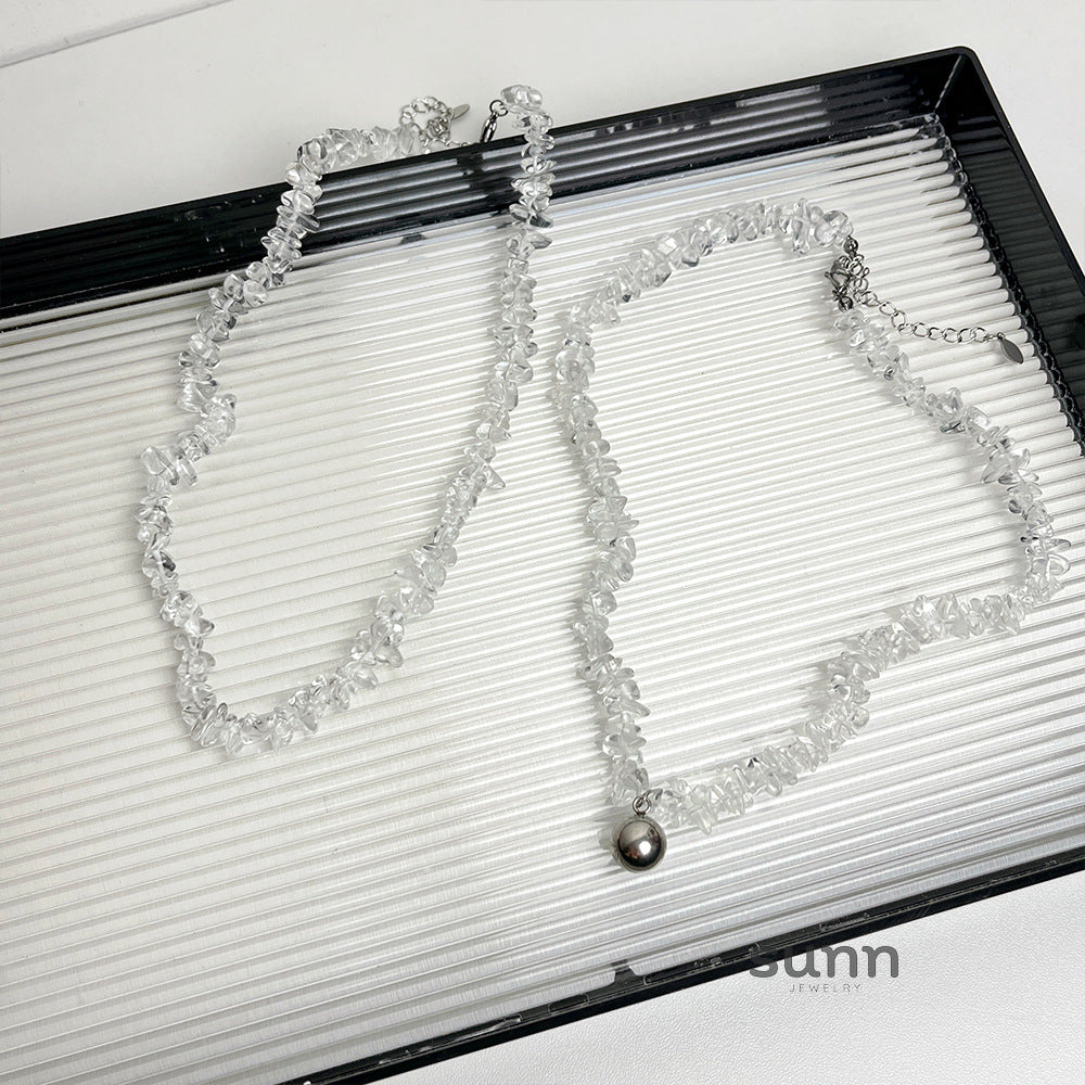 Evelyne Asymmetrical Crystal Necklace [3VU6OCNE]