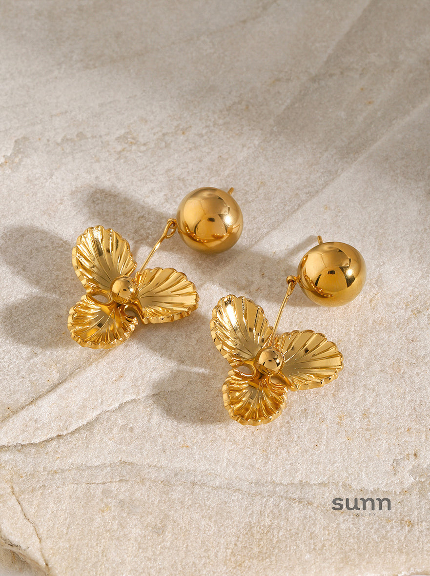 Evelyne Gold Flower Hoop Earrings [R16A56JF]