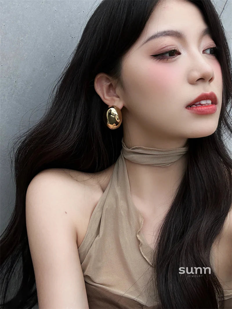 Evelynn Statement Oval Earrings
