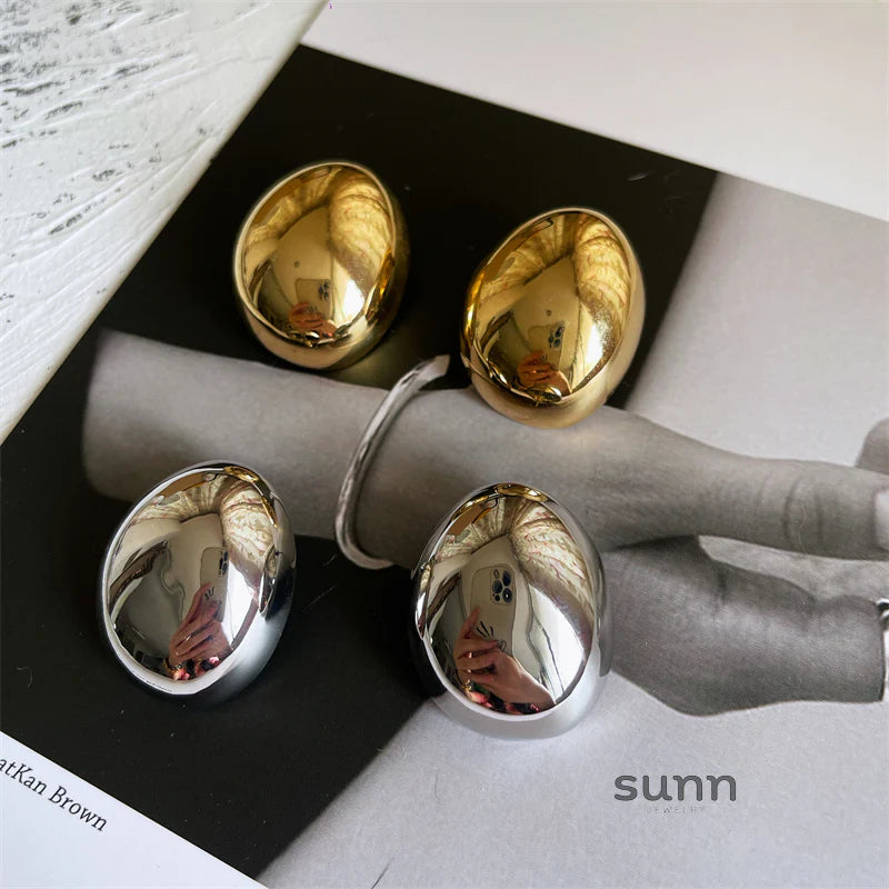 Evelynn Statement Oval Earrings