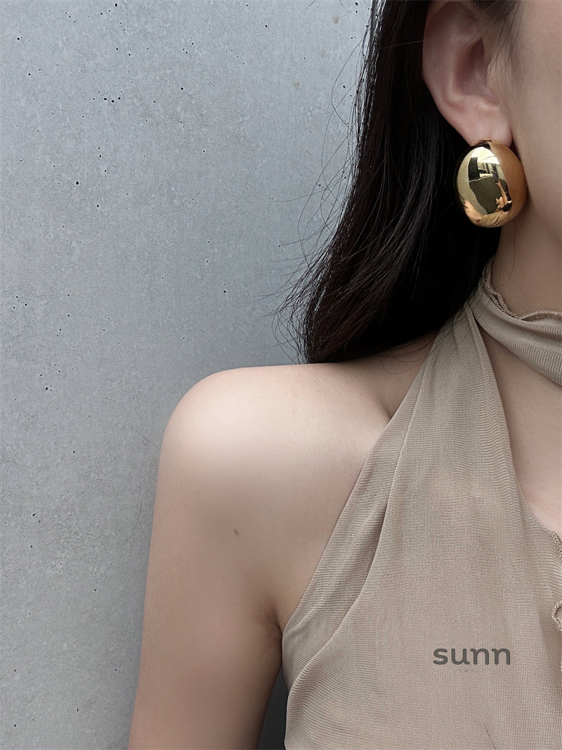 Evelynn Statement Oval Earrings