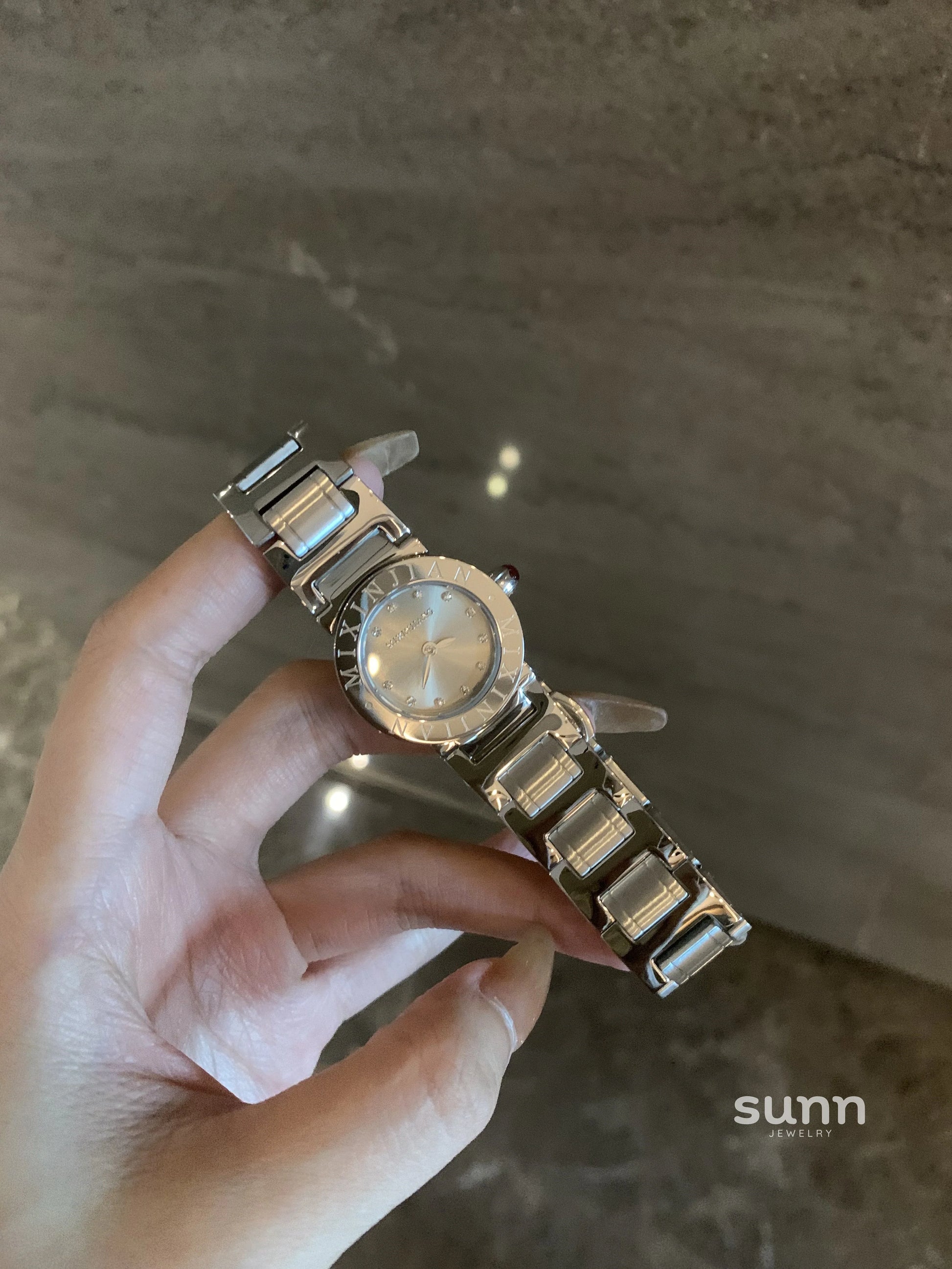 Everest Ruby Starry Watch