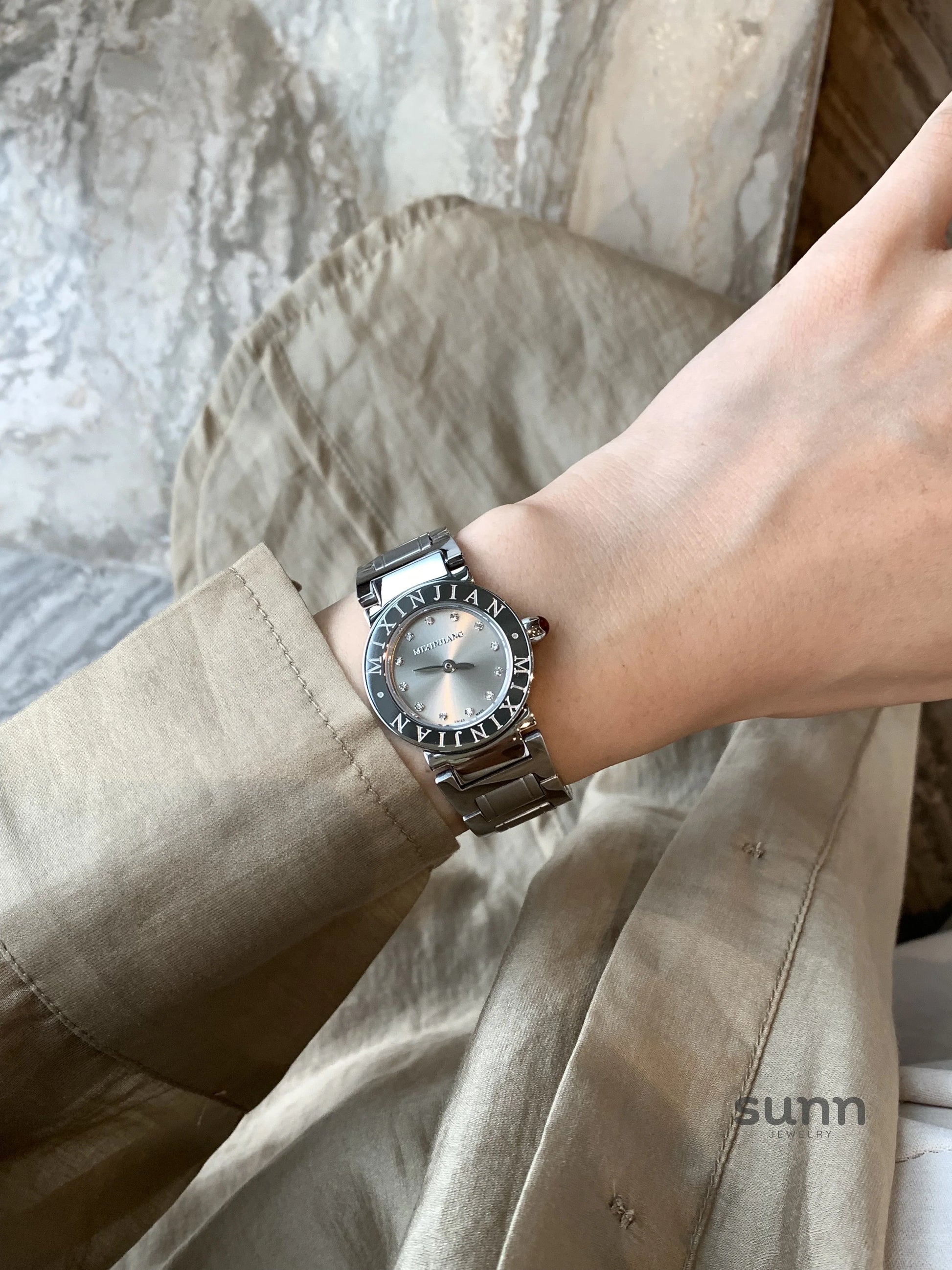 Everest Ruby Starry Watch