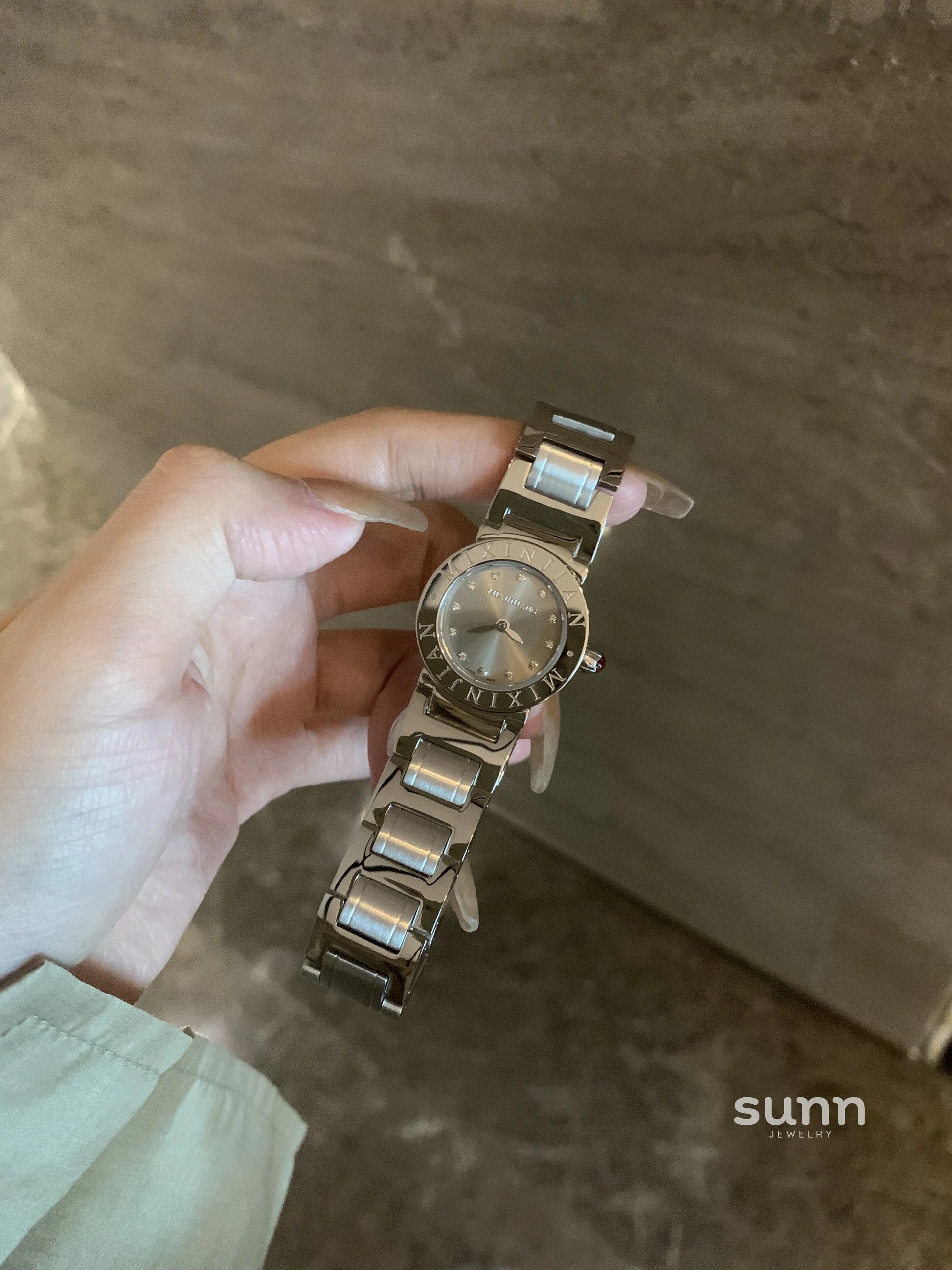 Everest Ruby Starry Watch