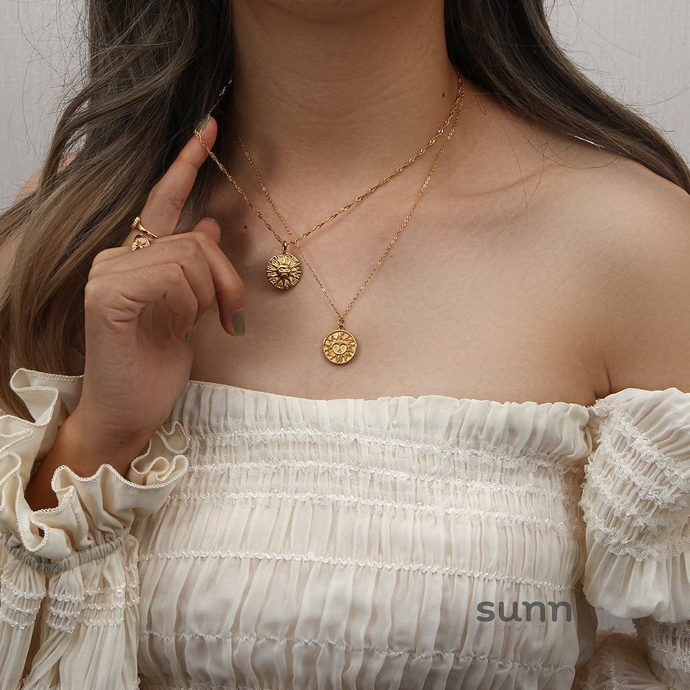 Everett Celestial Sun Necklace [4MF1PNOQ]