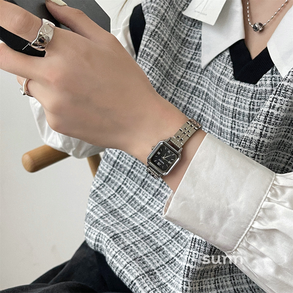 Everett Sleek Steel Watch [IOE4381B]