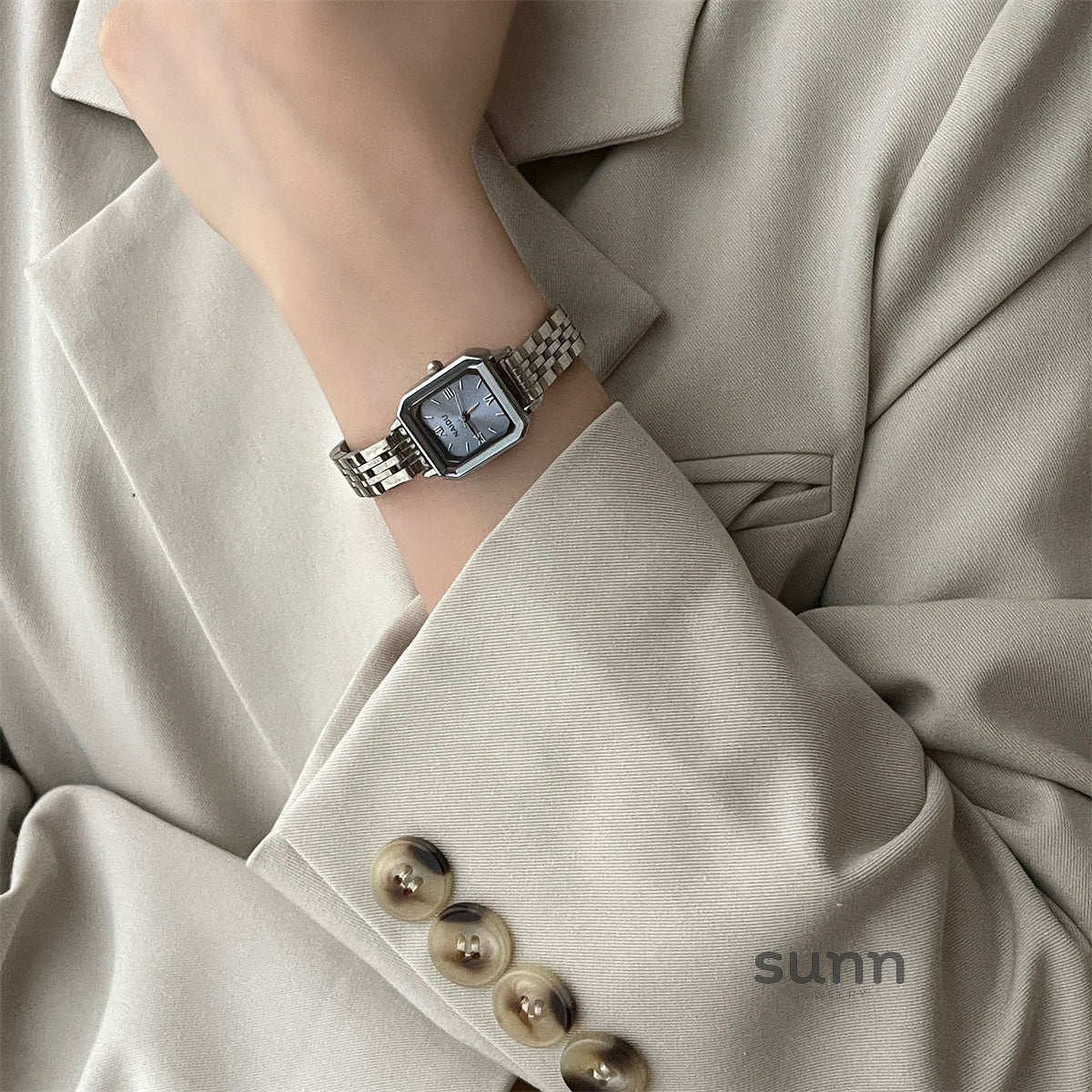 Everett Sleek Steel Watch [L9TMB1XK]