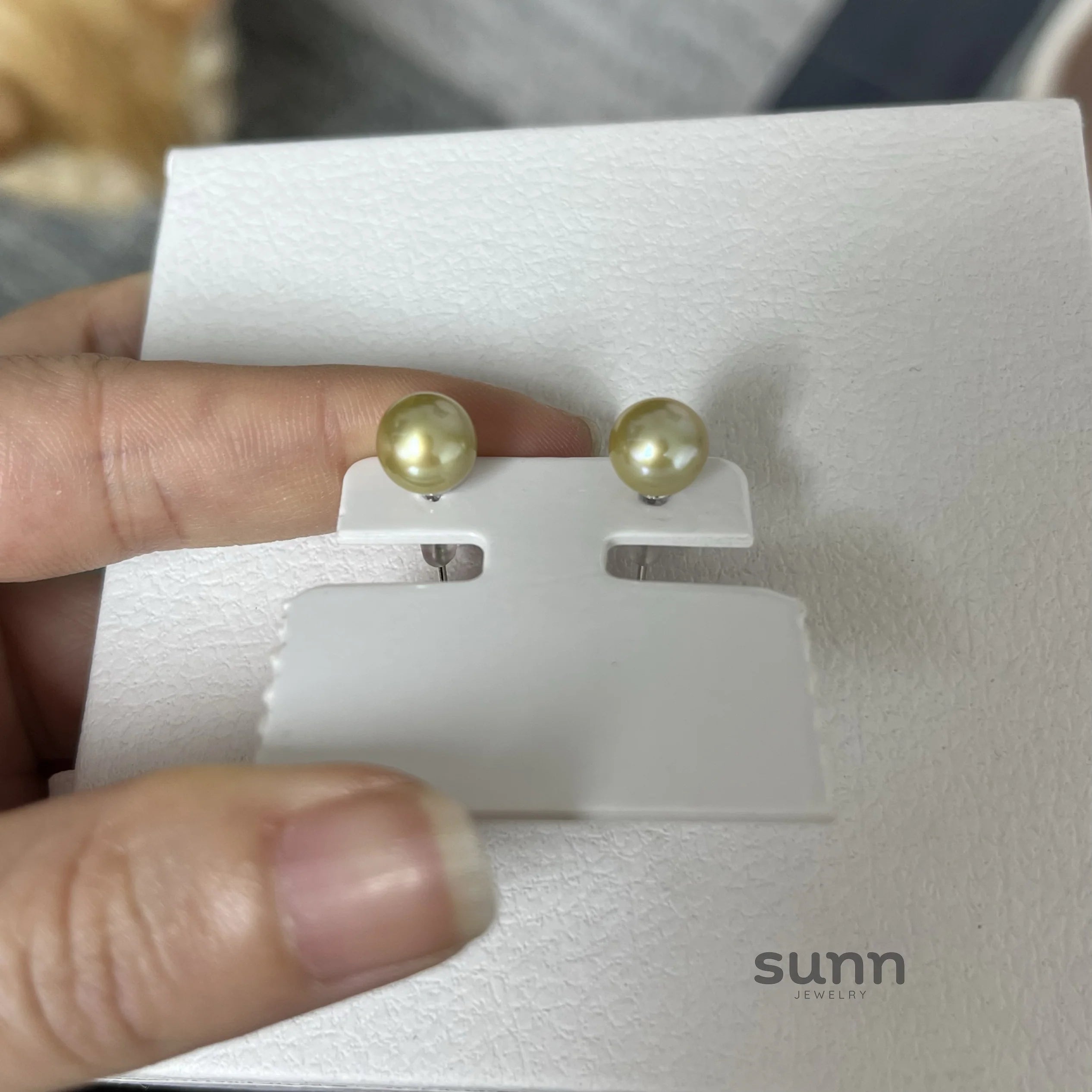 Everlynn Avocado Pearl Studs