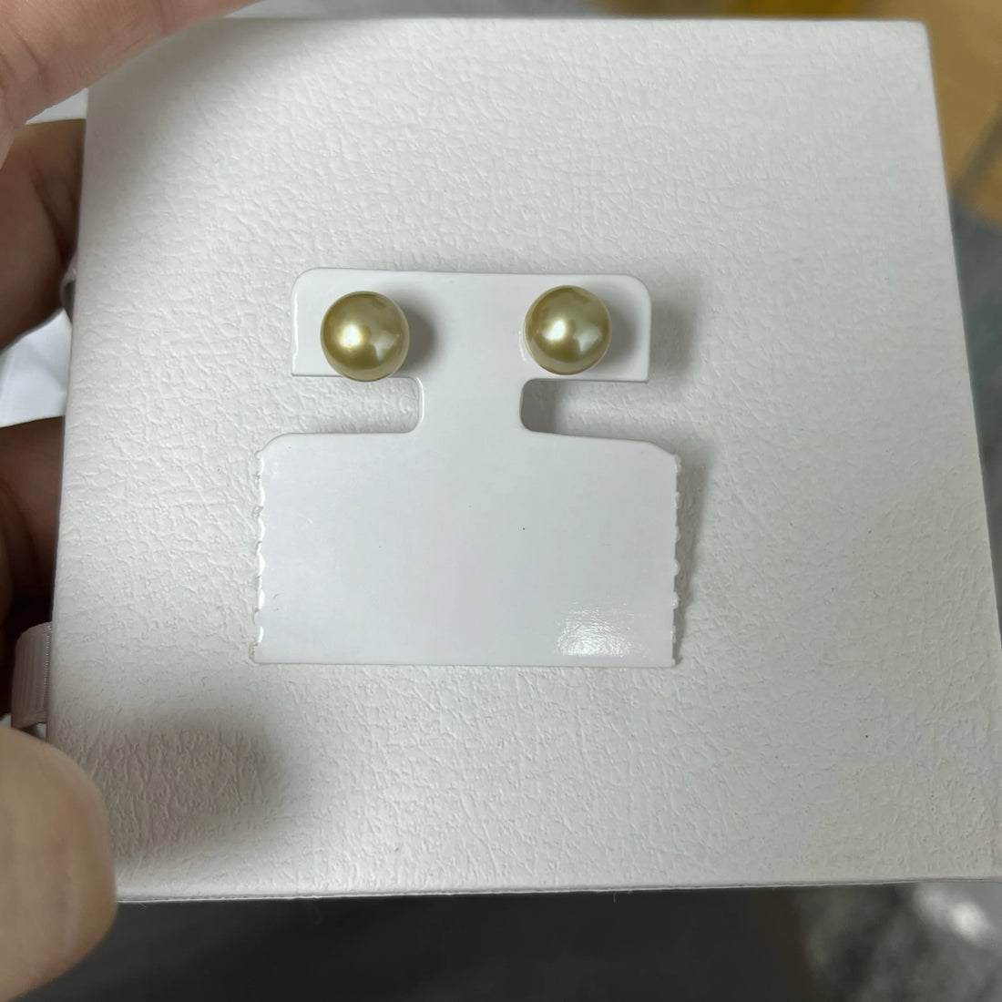 Everlynn Avocado Pearl Studs