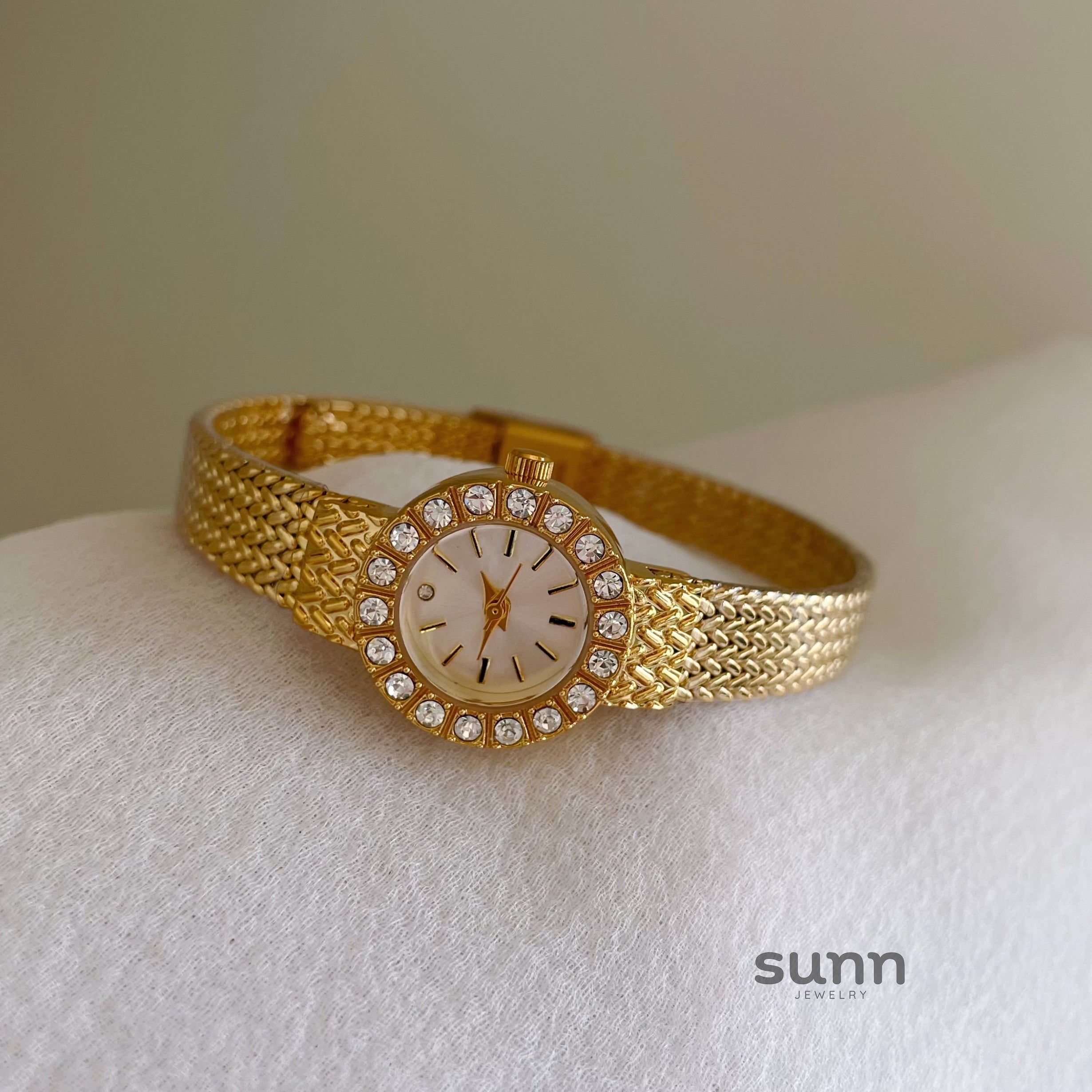 Evey Wheat Ear Petite Watch [AJZISIP8]