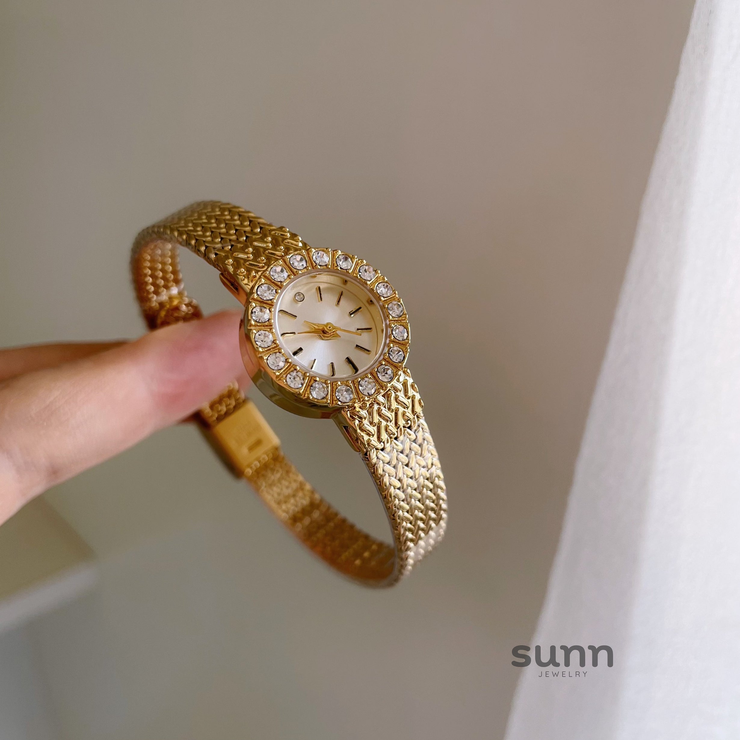 Evey Wheat Ear Petite Watch [LGOAB6UO]