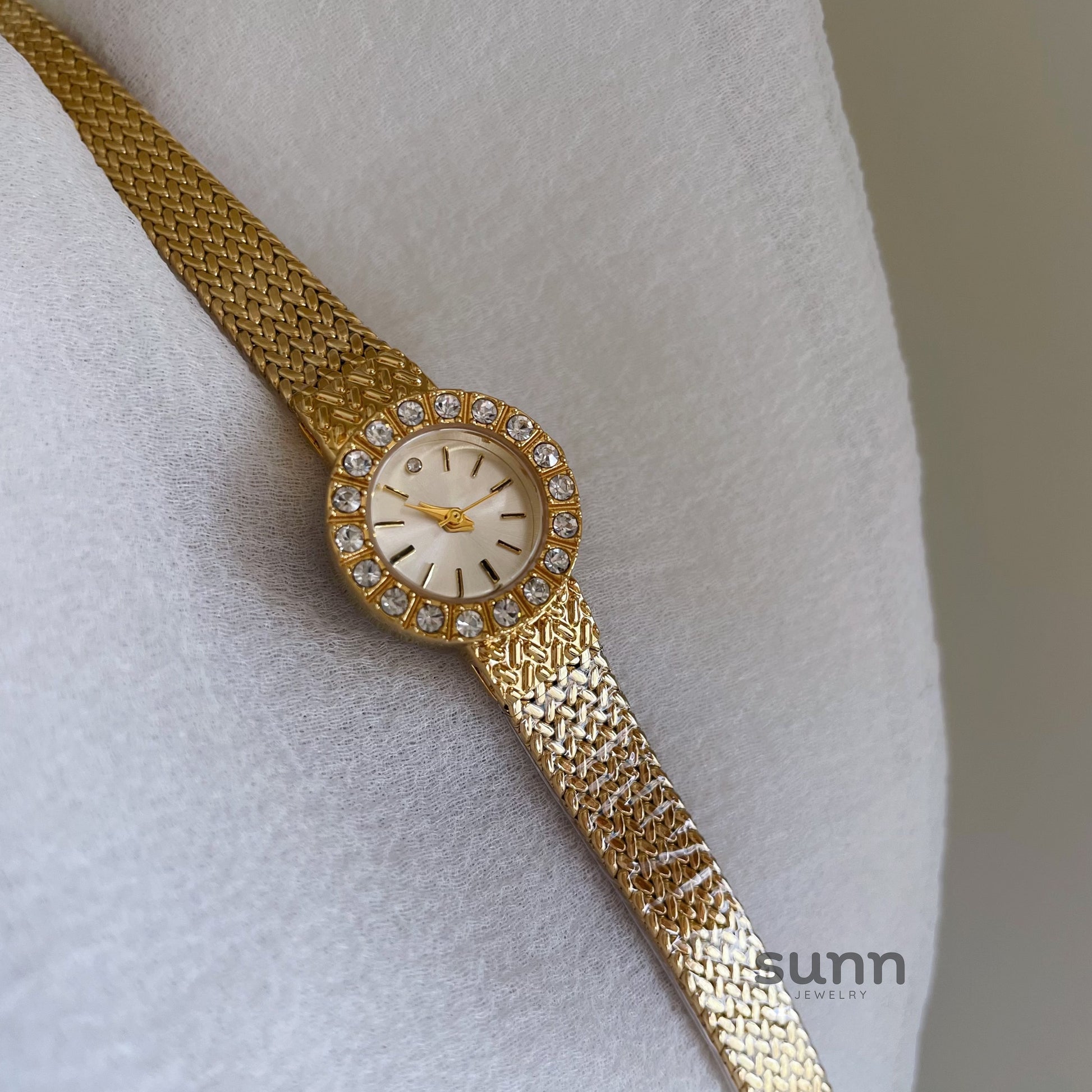 Evey Wheat Ear Petite Watch [DHK9PM9G]