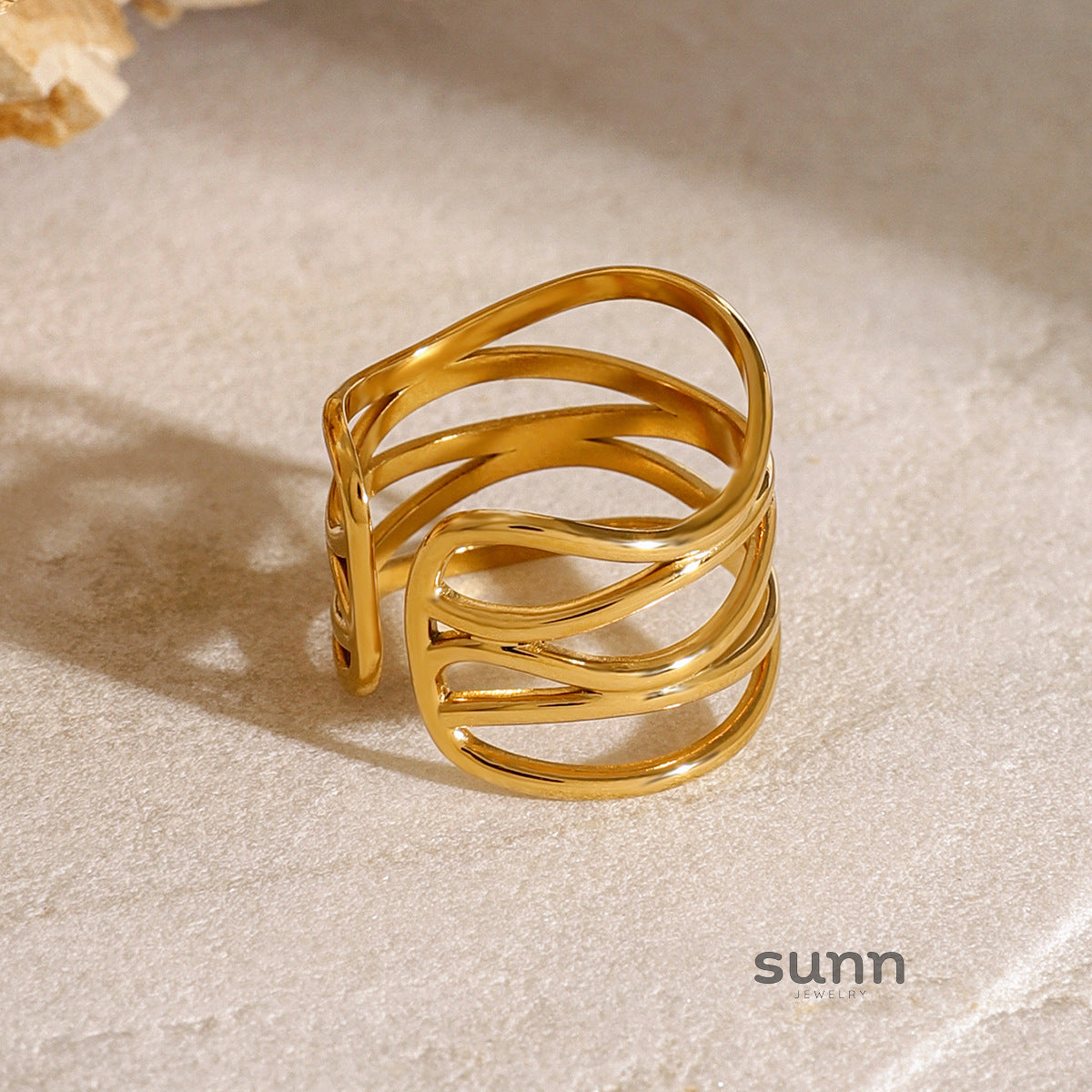 Ezmae Geometric Gold Ring [2LVEJORI]