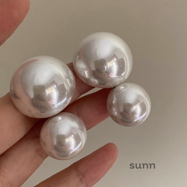 Ezra Pearl Drop Earrings [BSYRIOM4]
