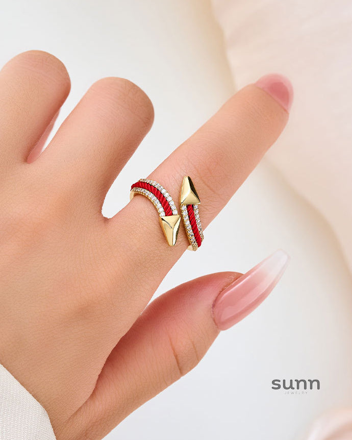 Ezri Red String Zircon Ring [TGT8CIGK]