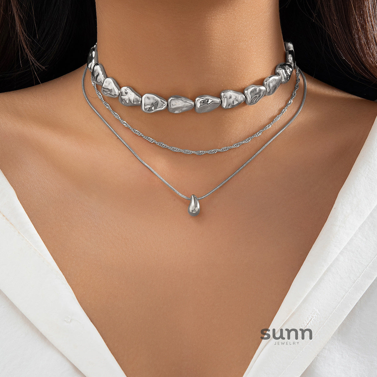 Faiga Sleek Droplet Necklace [IEPHQERO]