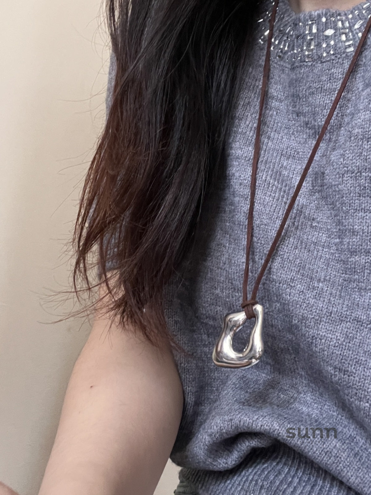 Faithlynn Abstract Leather Necklace [KZSQ2JZZ]