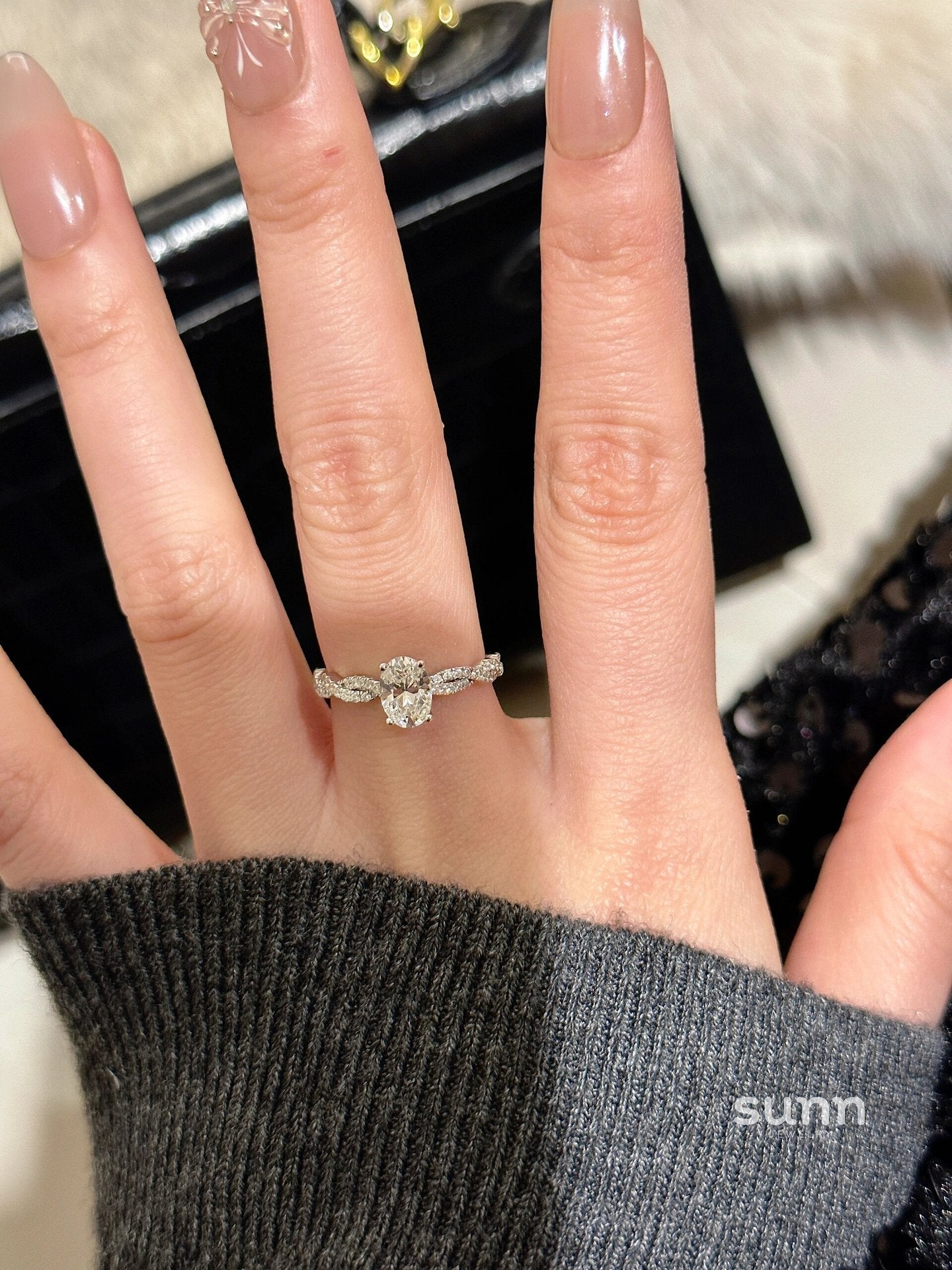 Faithlynn Twirl Diamond Ring [KFTR7J9C]