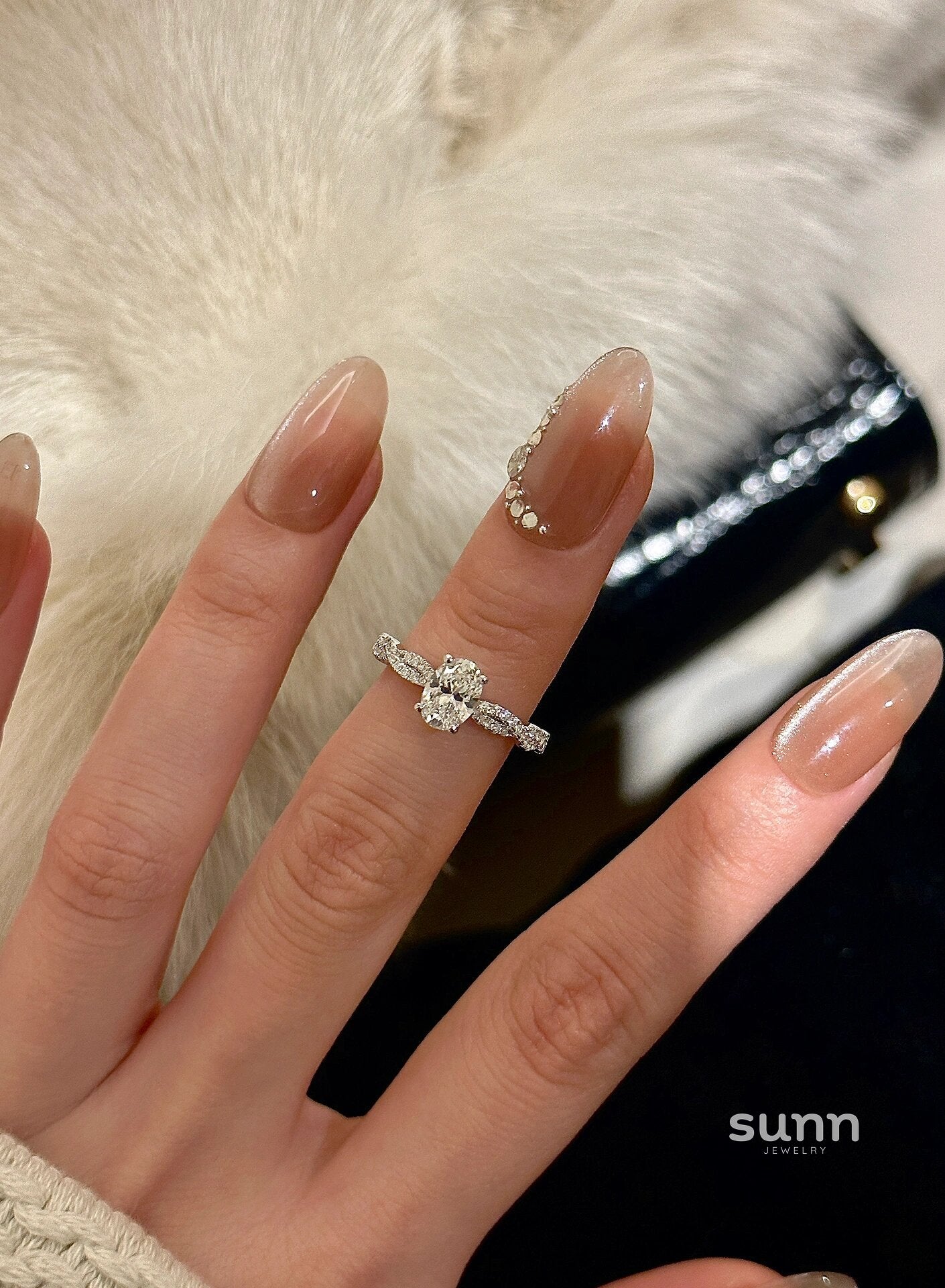 Faithlynn Twirl Diamond Ring [L0WN3MGT]