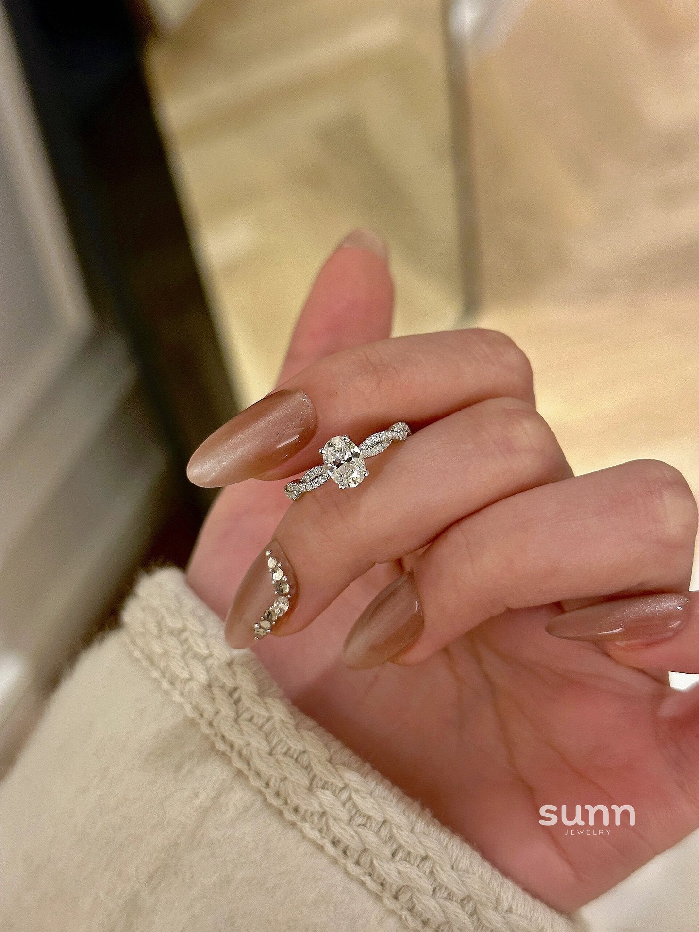 Faithlynn Twirl Diamond Ring [D24EAWDD]
