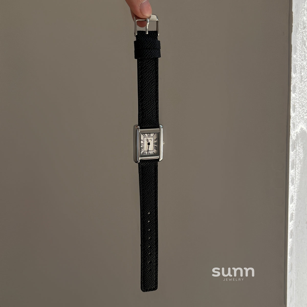 Faiza Retro Square Watch [G60LVLE0]