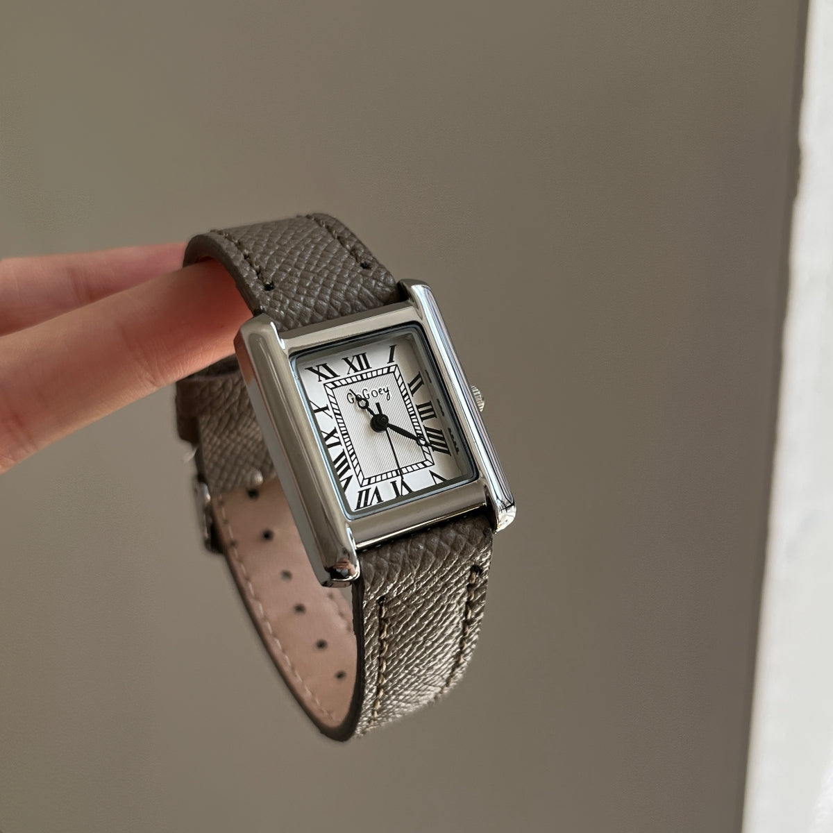 Faiza Retro Square Watch [LZCR2VOH]