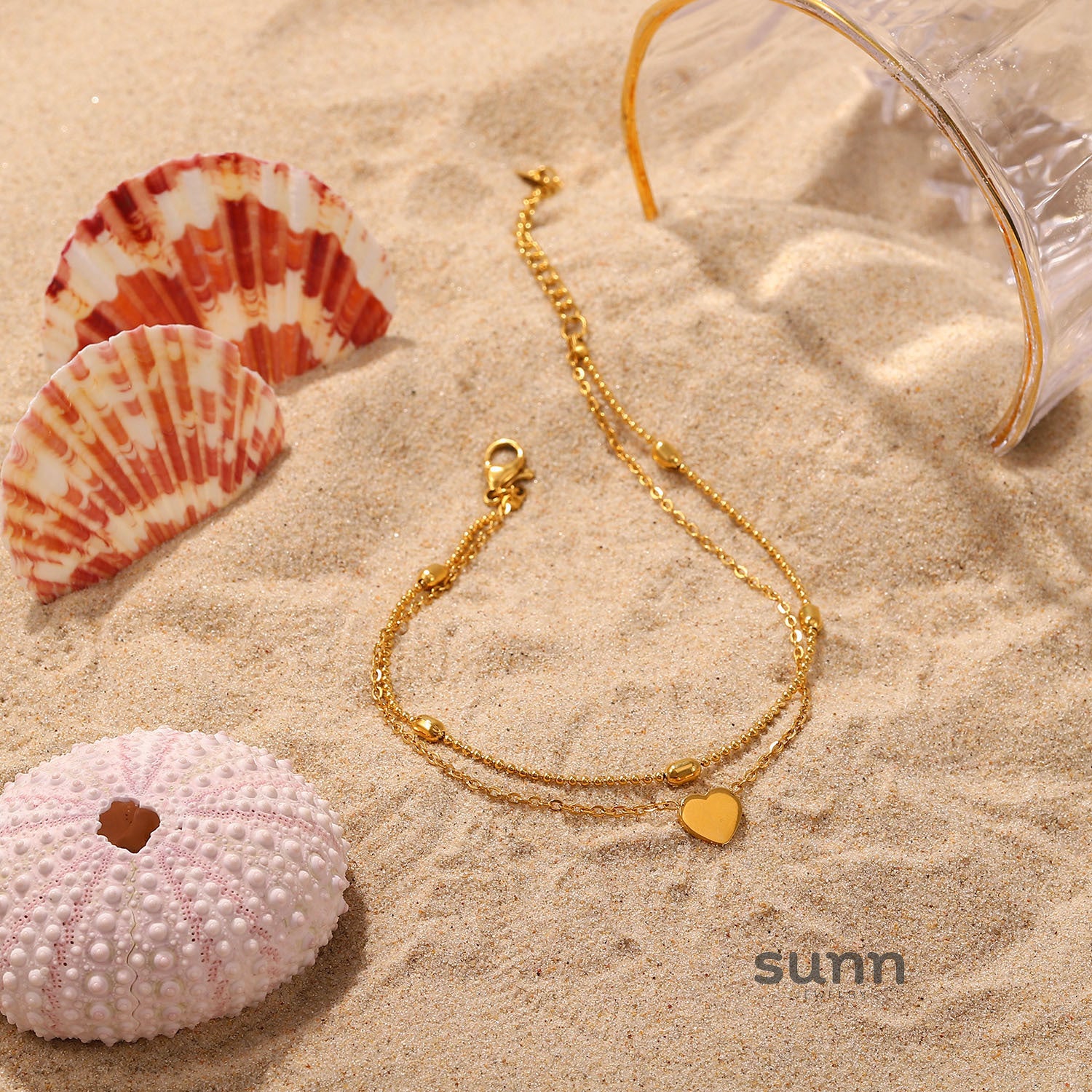 Falynn Gold-Toned Heart Anklet [QUTQMPY7]