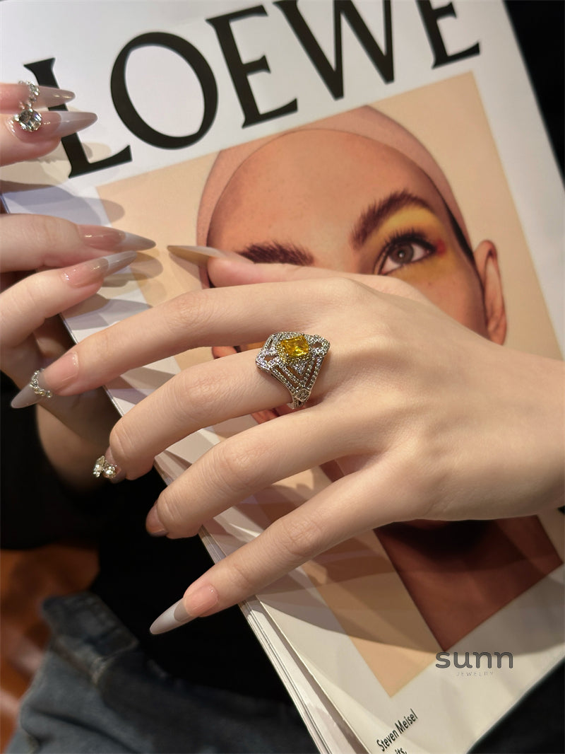 Falynn Radiant Rhombus Ring [SUGJFOB7]