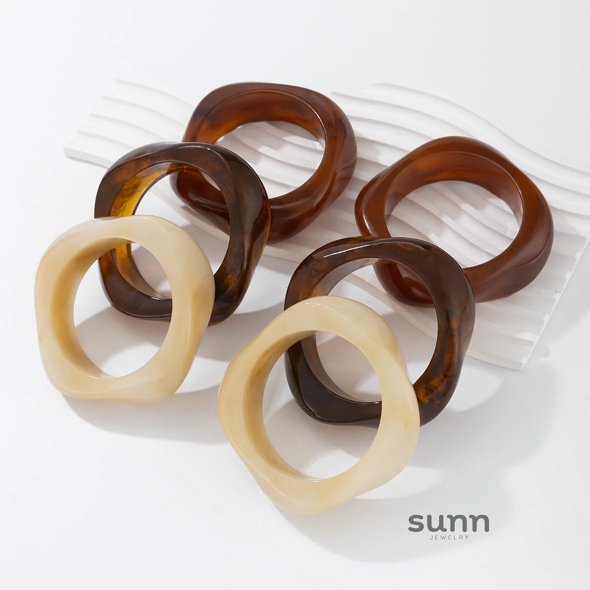 Fannie Sculptural Acrylic Cuff