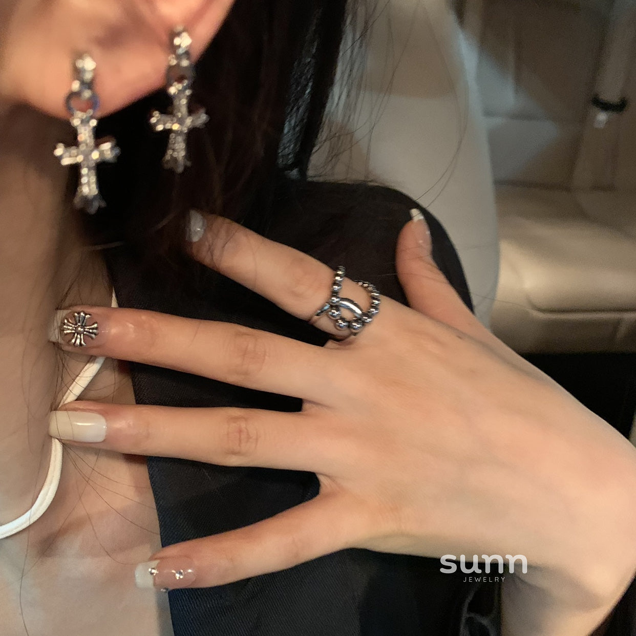 Fannie Sparkling Cross Earrings [JHI1TJYD]