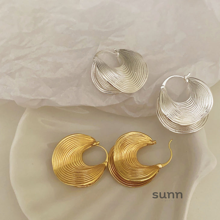 Farida Sculptural Metal Earrings [BAHZXKAX]