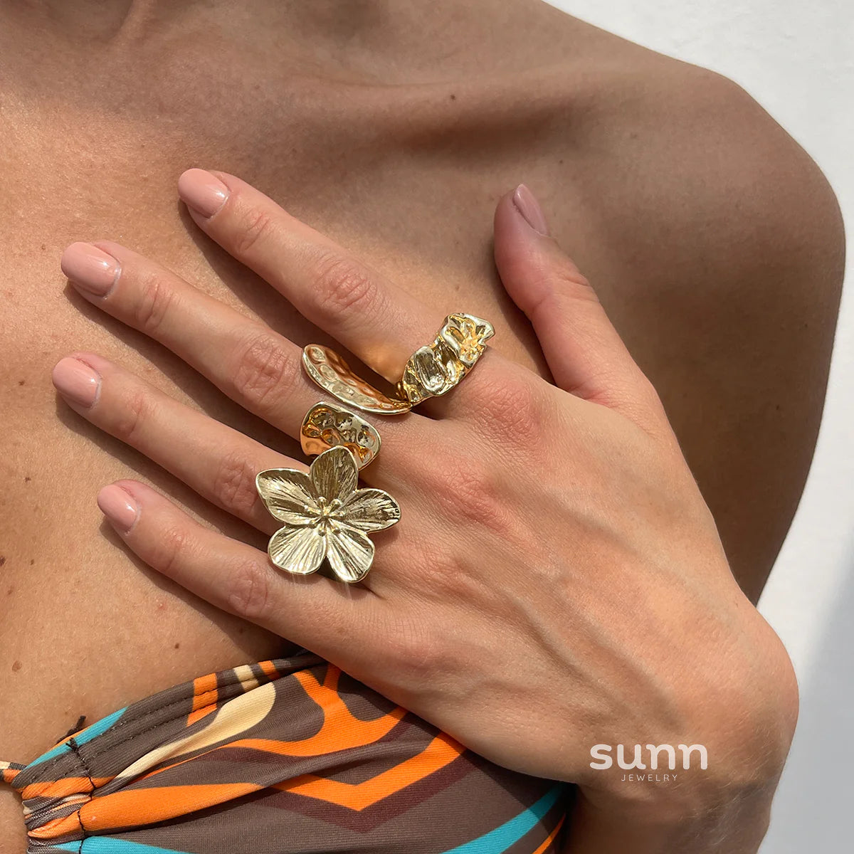 Fatimah Bloom & Teardrop Ring Trio