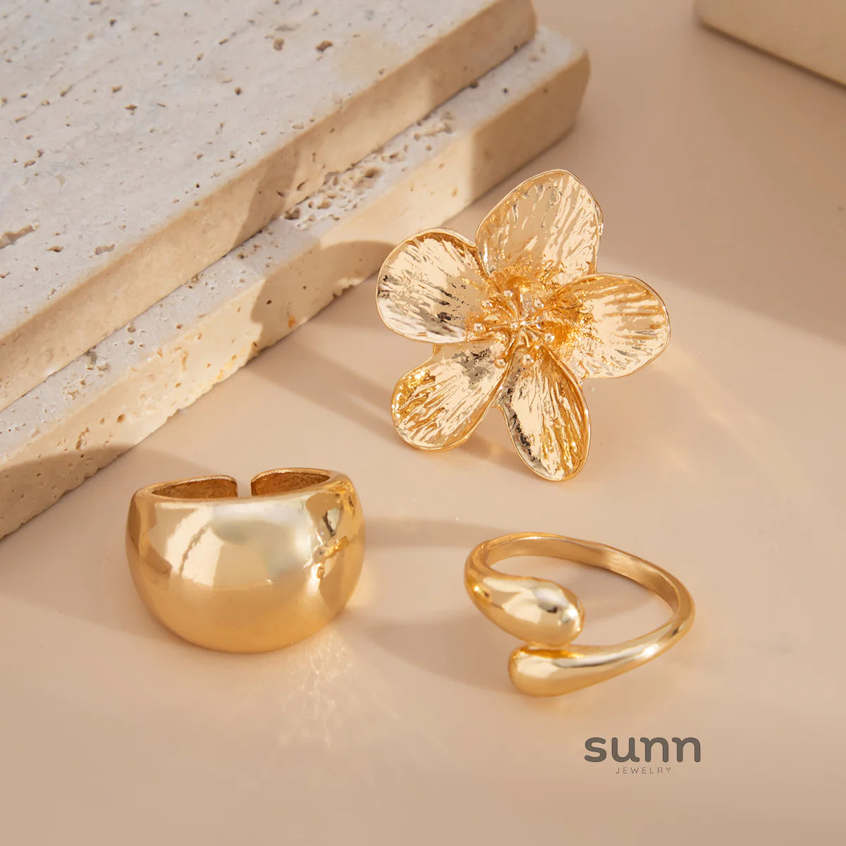 Fatimah Bloom & Teardrop Ring Trio