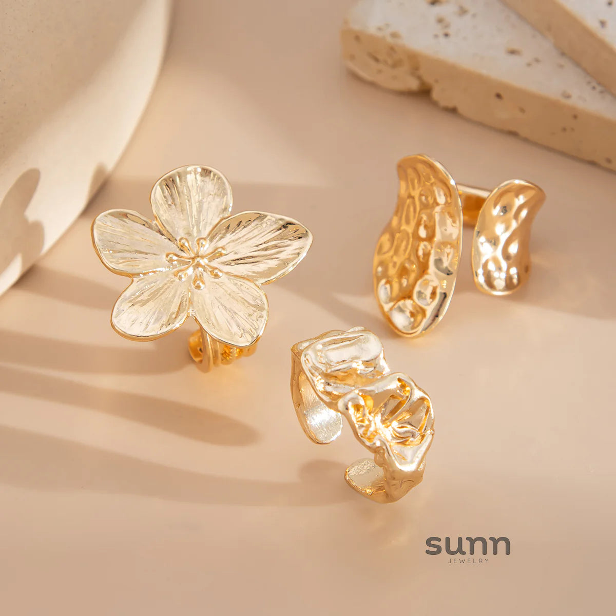 Fatimah Bloom & Teardrop Ring Trio