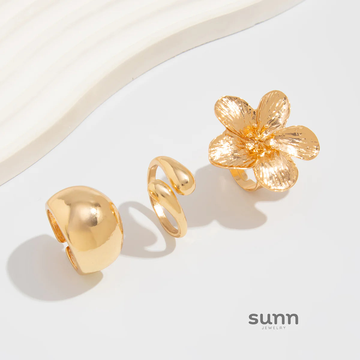 Fatimah Bloom & Teardrop Ring Trio