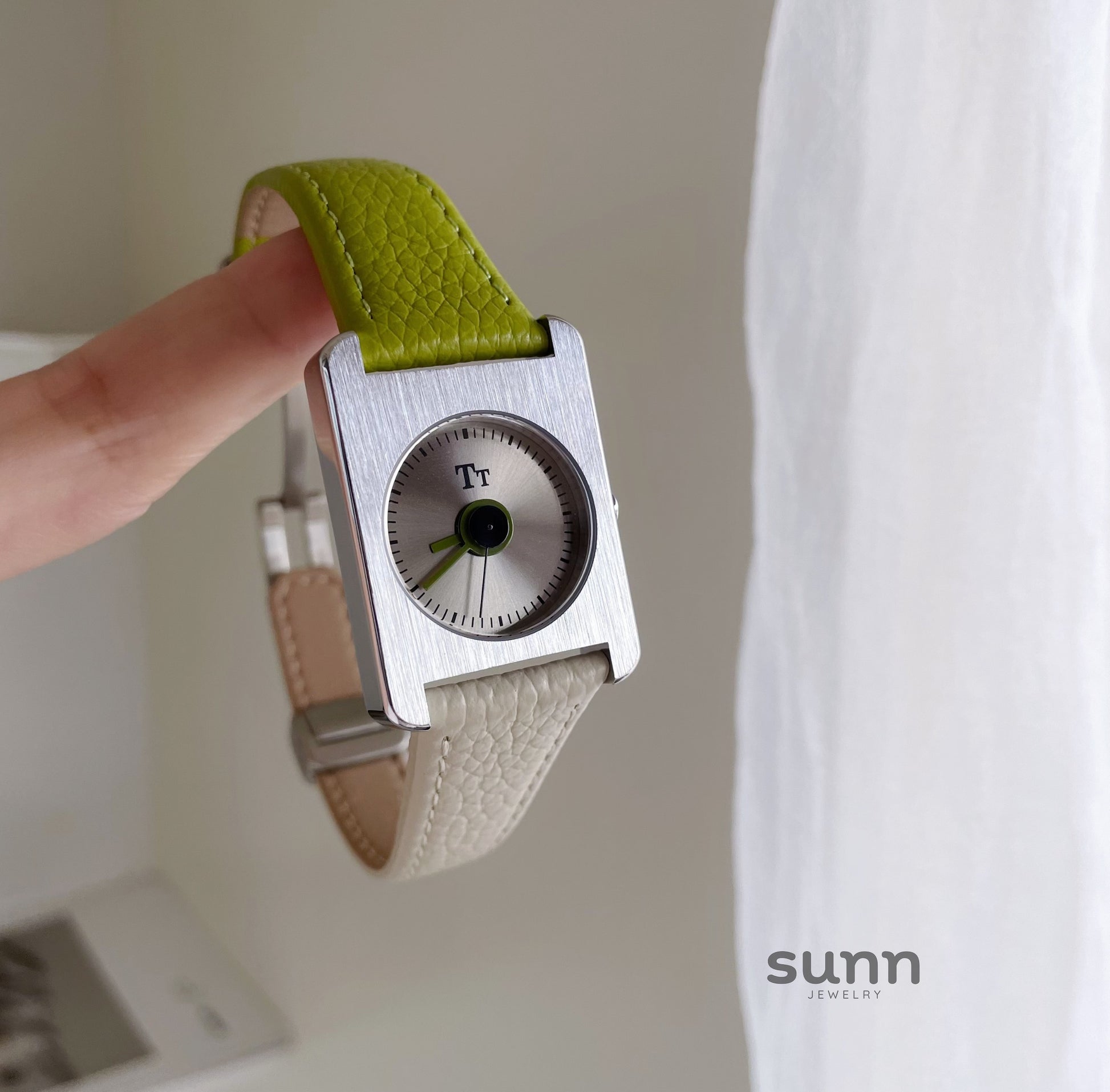 Fatoumata Two-Tone Leather Watch [SFKL8TIL]
