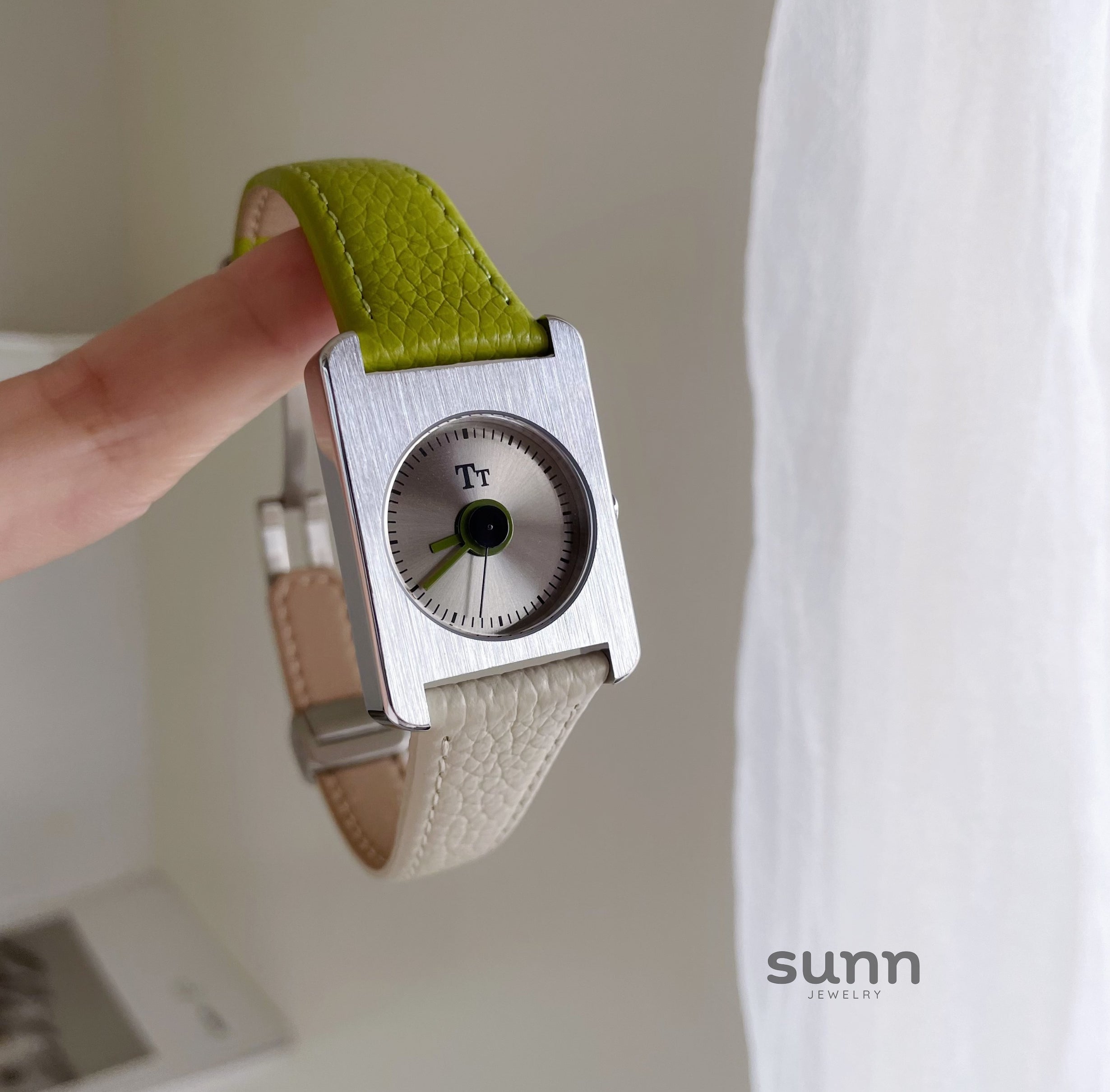 Fatoumata Two-Tone Leather Watch [SFKL8TIL]