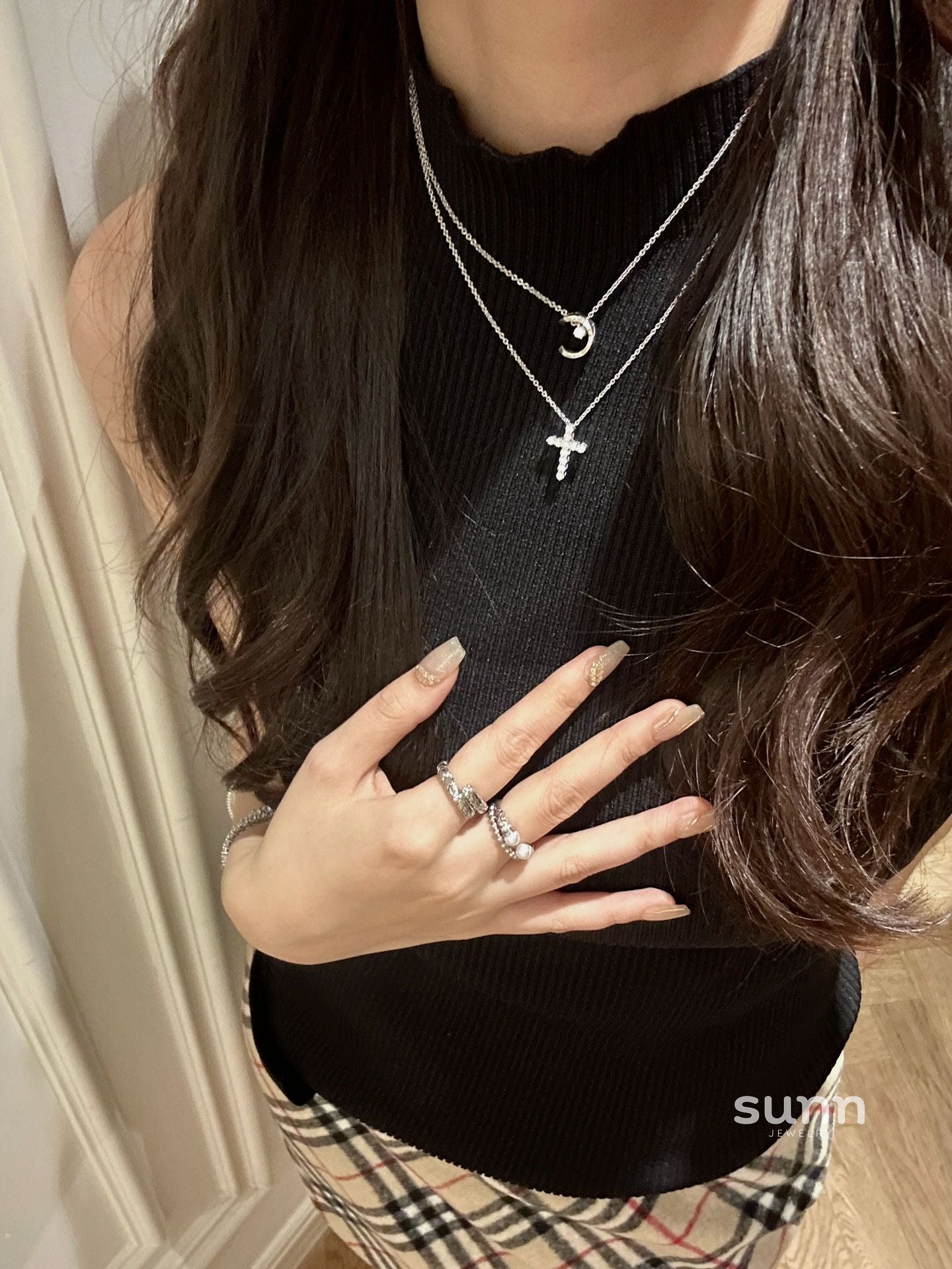 Faustina Dainty Cross Necklace [XQMJCC2U]