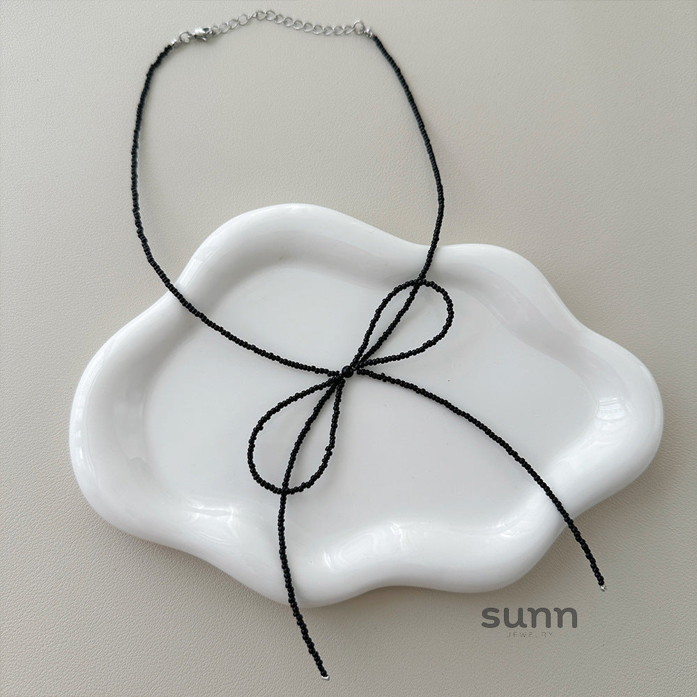Faye Crystal Bow Choker Necklace [II4GNZ21]