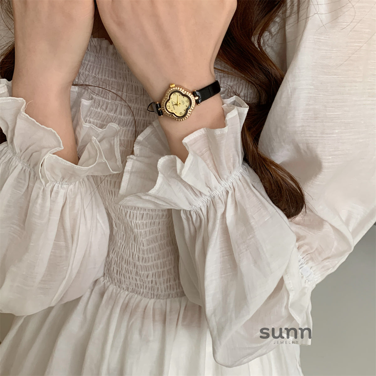 Faye Four-Leaf Clover Watch [XH61TJ1R]