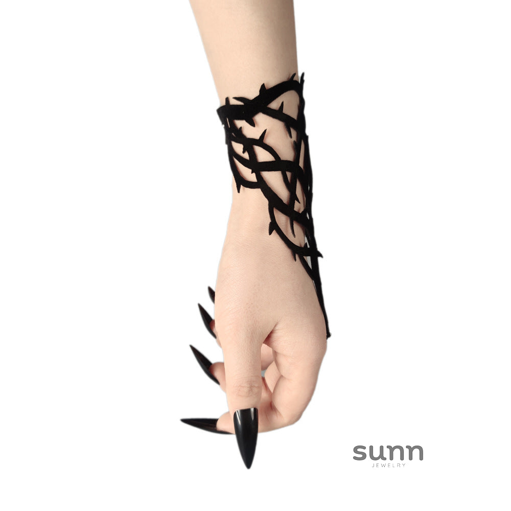 Fayth Gothic Thorn Bracelet [NYH160GR]