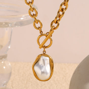 Finlee Pearl Toggle Necklace [IIPGV9HR]