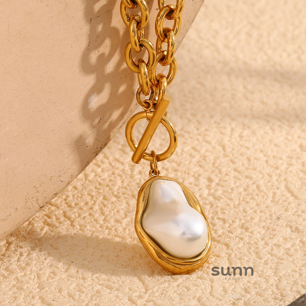 Finlee Pearl Toggle Necklace [D9LCM2LC]
