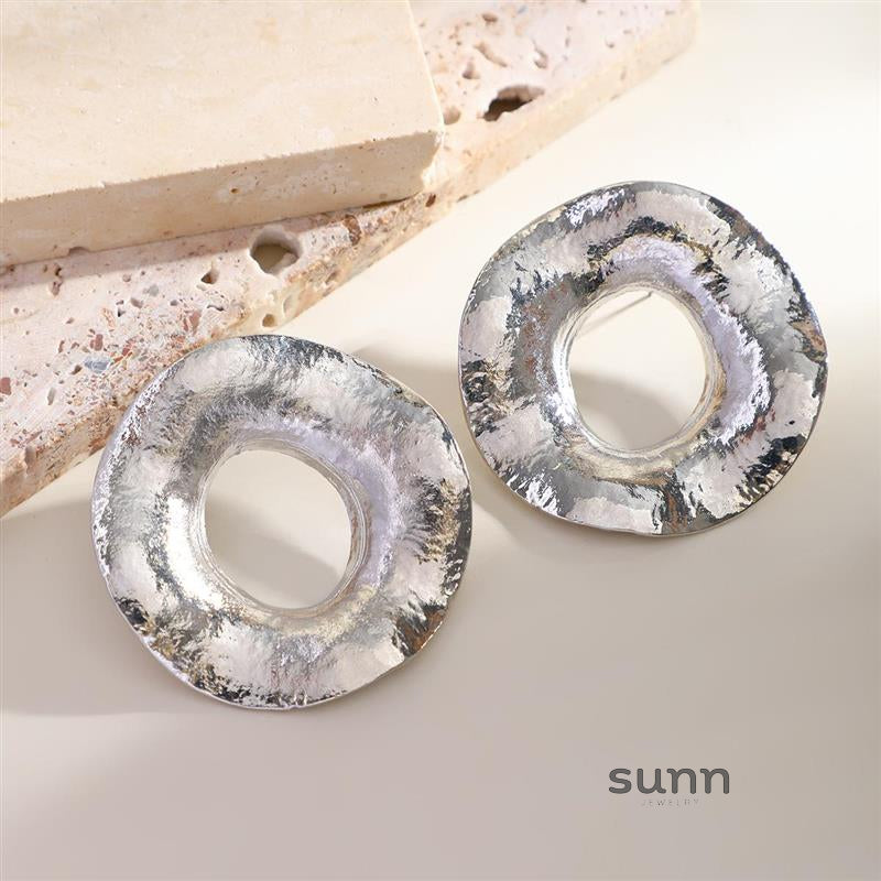 Fraidy Asymmetric Textured Earrings [7ZRR2WQN]